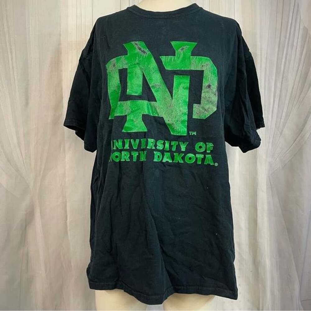 ND Black and Green Men's Short Sleeve Tee